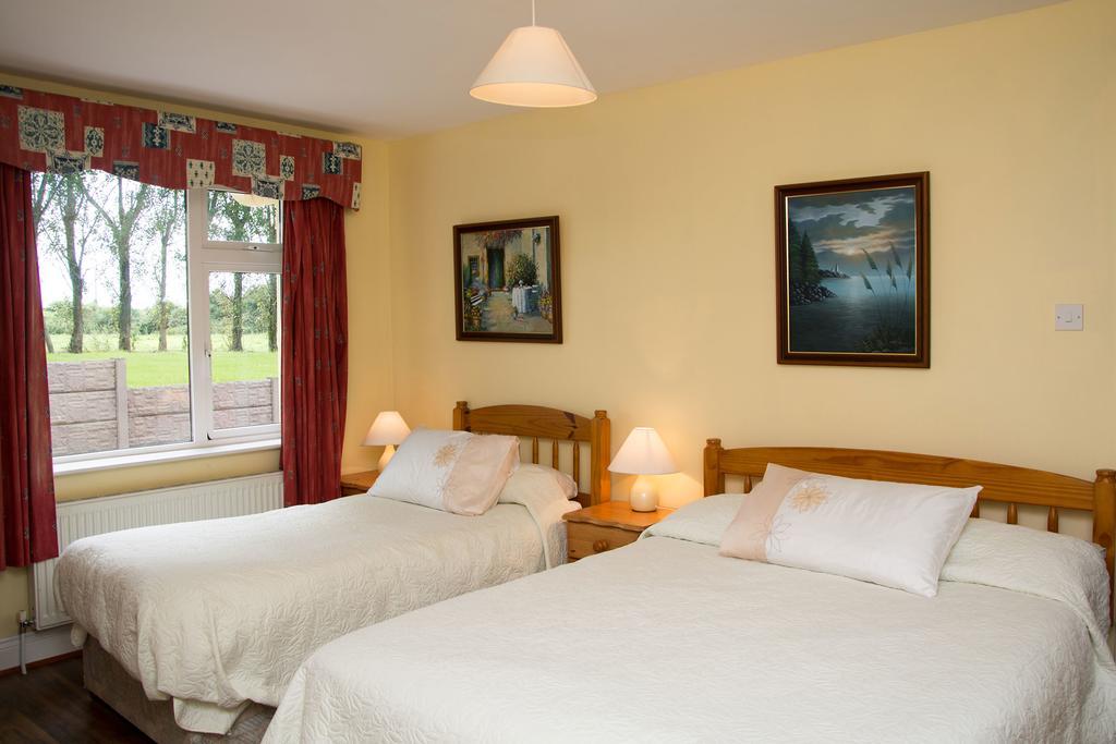 Bed and Breakfast Knights Haven à Glin Extérieur photo